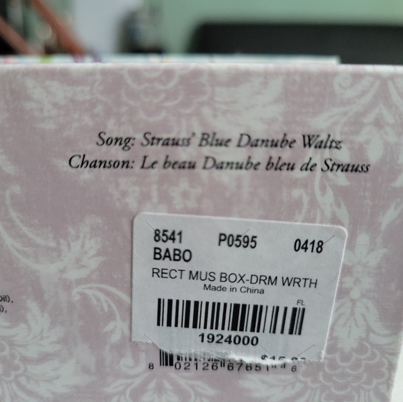 Music Box - Picture 6 of 10